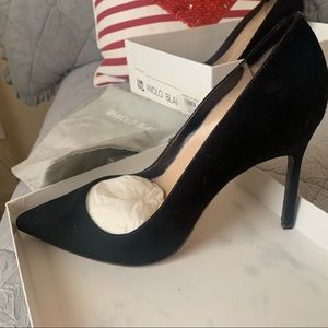 Manolo Blahnik BB pump size 40